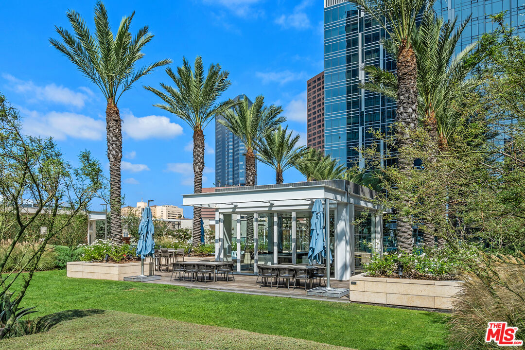 877 Francisco St Unit: 3202