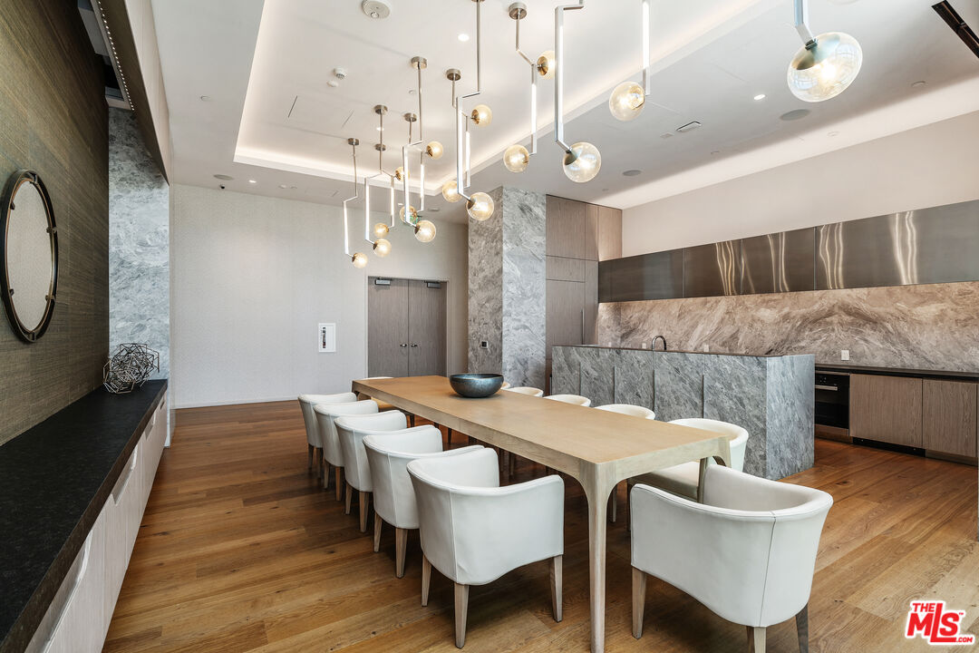 877 Francisco St Unit: 3202