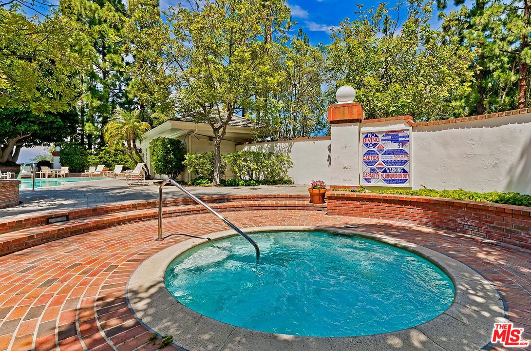 12557 The Vista Unit: 4