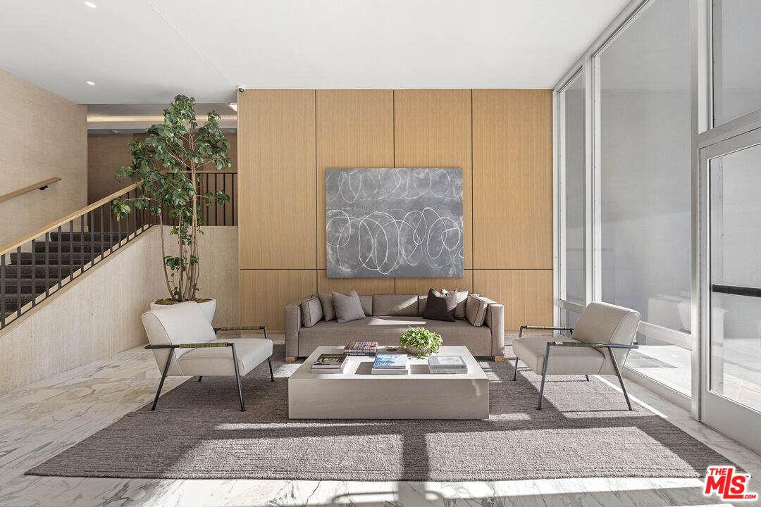 999 N Doheny Dr Unit: 512