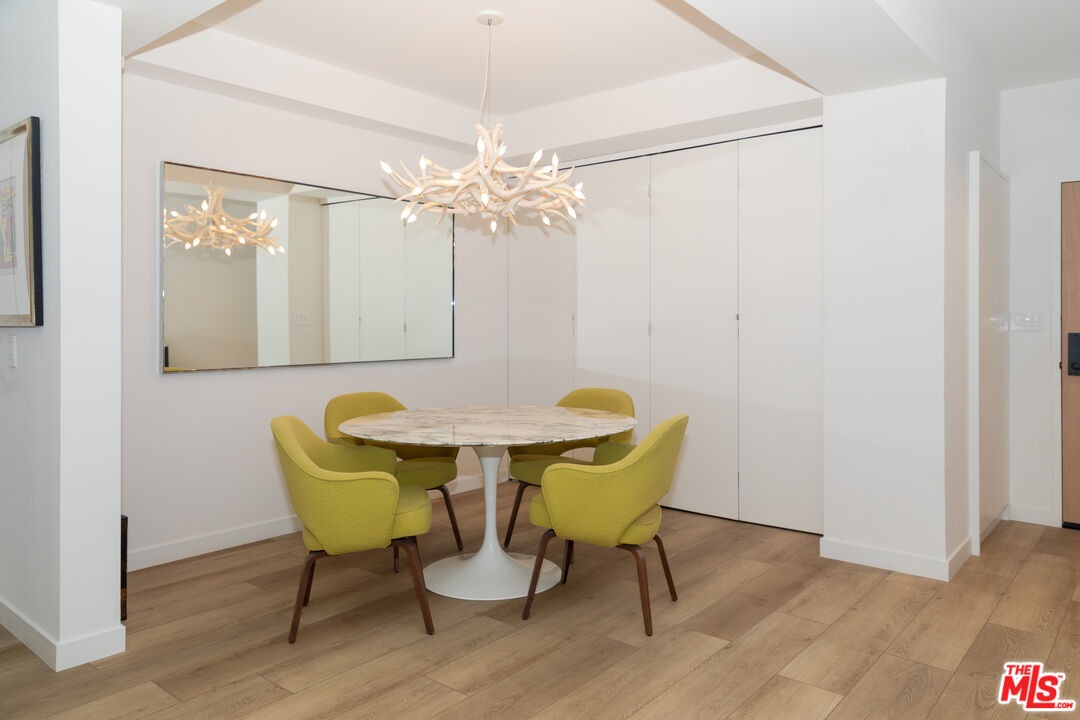 999 N Doheny Dr Unit: 212