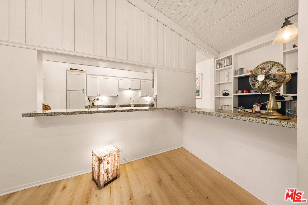 6425 Green Valley Cir Unit: 302