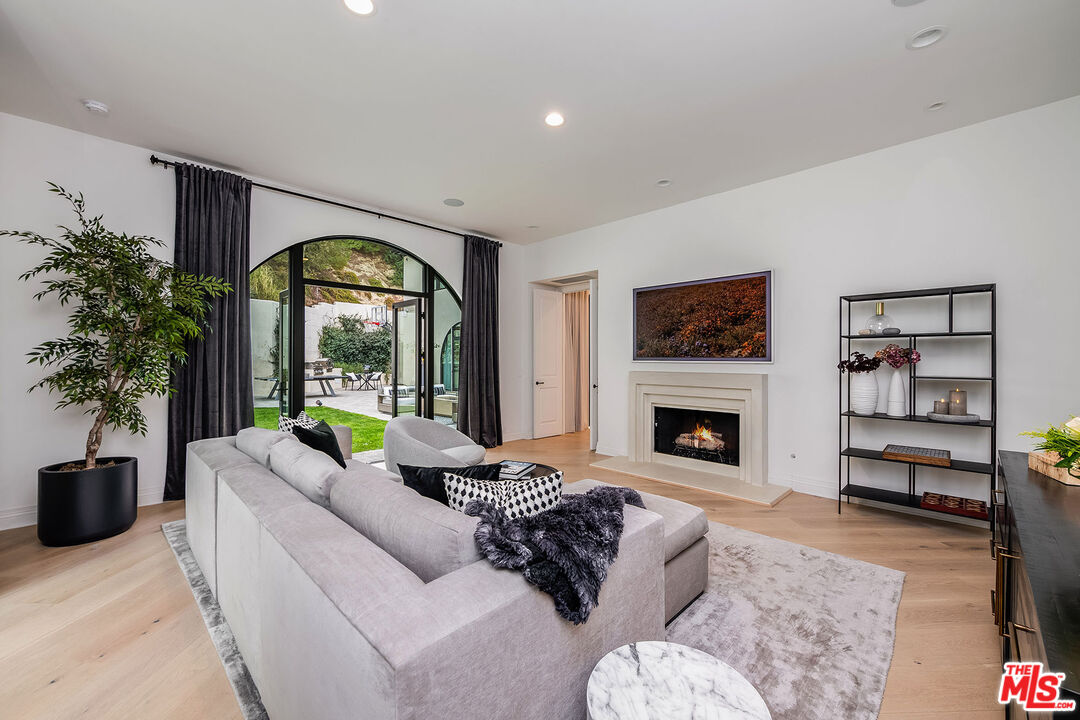 9577 Lime Orchard Rd