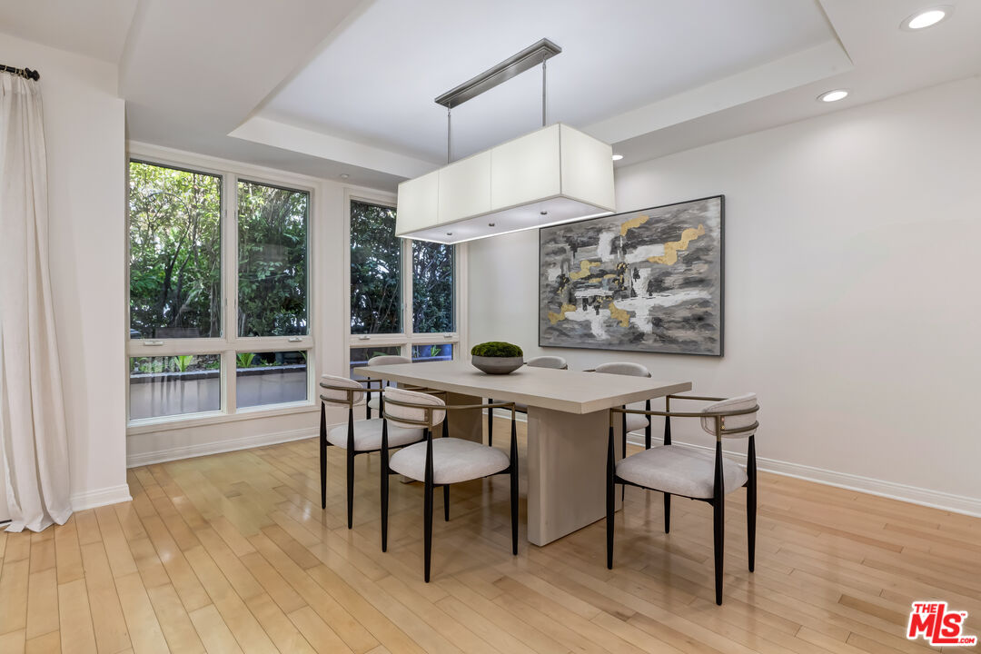 121 N Almont Dr Unit: 103