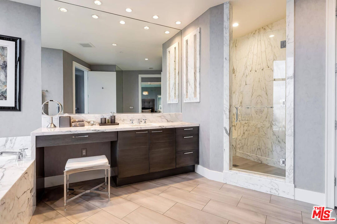 10776 Wilshire Blvd Unit: 1802