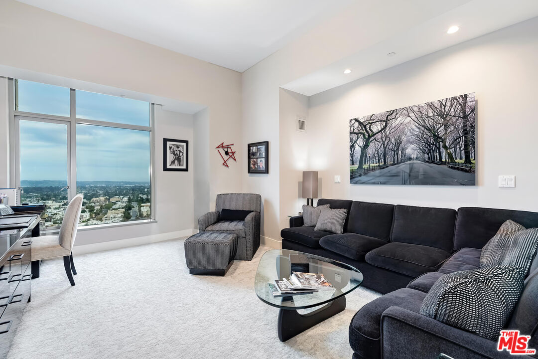 10776 Wilshire Blvd Unit: 1802