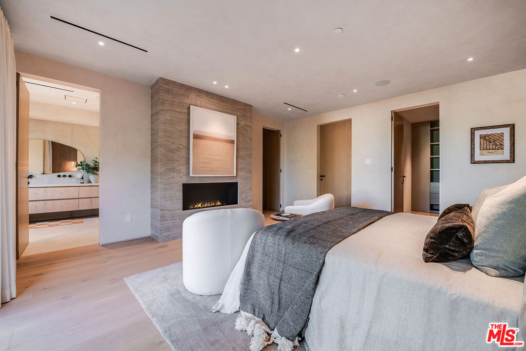 524 N Sierra Bonita Ave