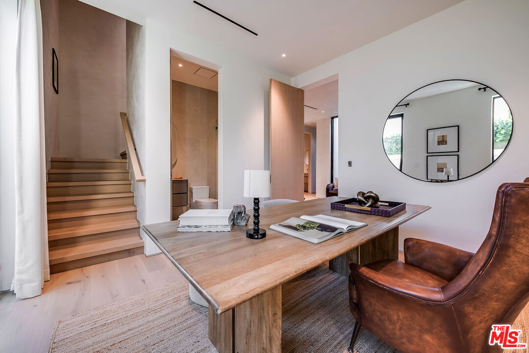 524 N Sierra Bonita Ave