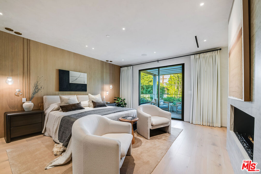 524 N Sierra Bonita Ave