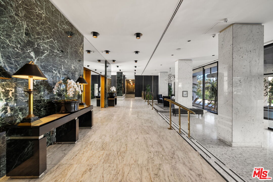 10450 Wilshire Blvd Unit: 5G