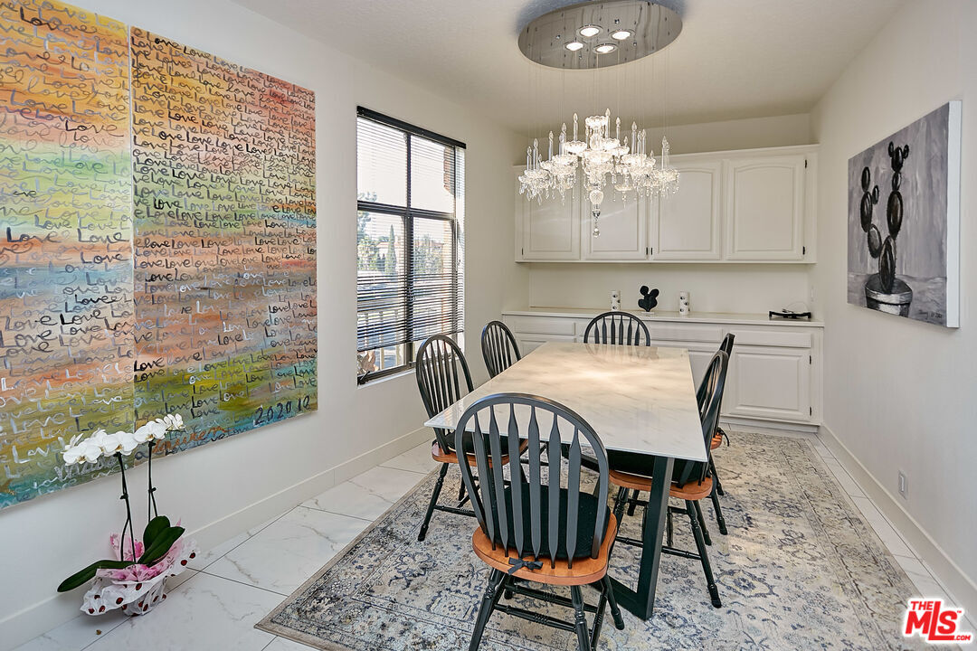 4444 Wilshire Blvd Unit: 206