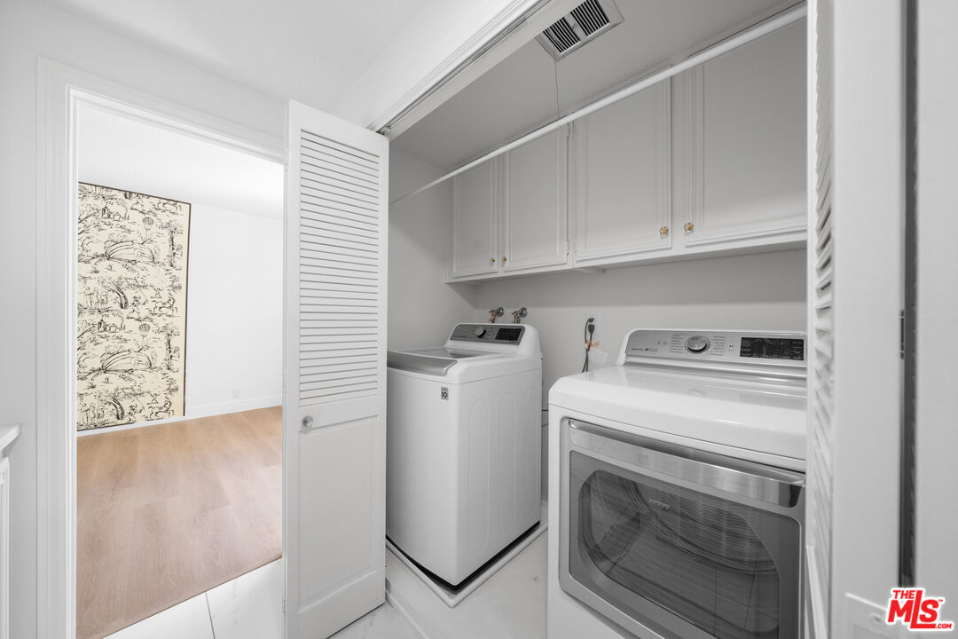 4444 Wilshire Blvd Unit: 206