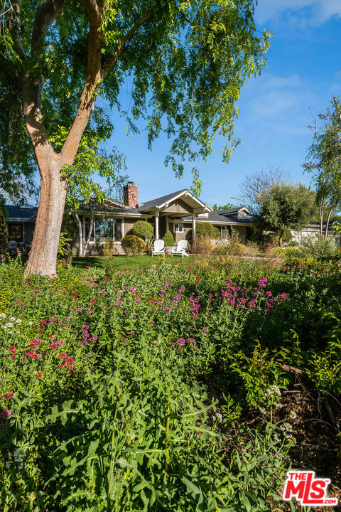 1516 Monarch Dr