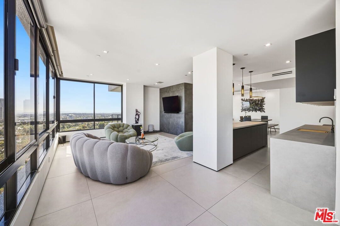 10350 Wilshire Blvd Unit: 1203