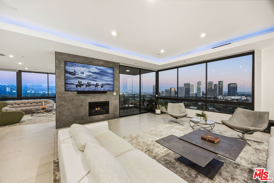 10350 Wilshire Blvd Unit: 1203