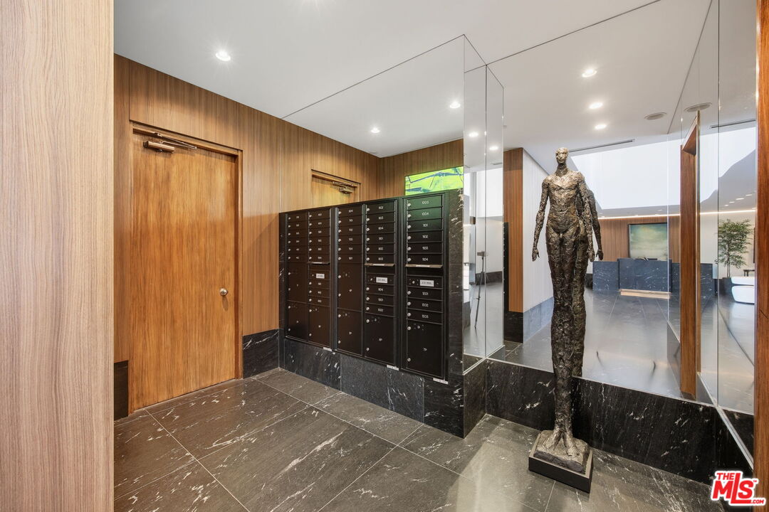 10350 Wilshire Blvd Unit: 1203