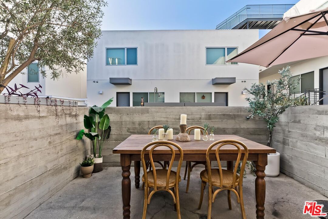 957 Figueroa Ter Unit: 321