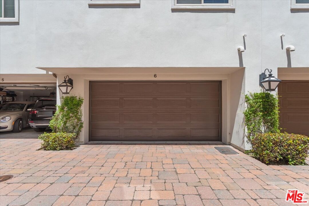 1749 Grand Ave Unit: 6