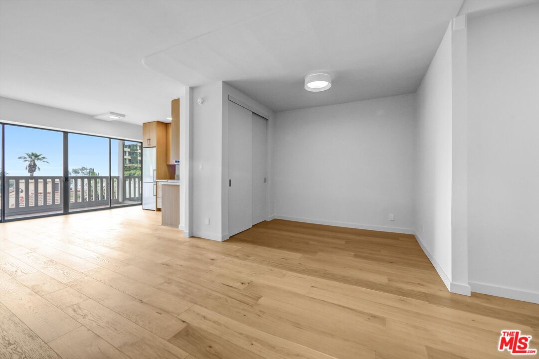 999 N Doheny Dr Unit: 306