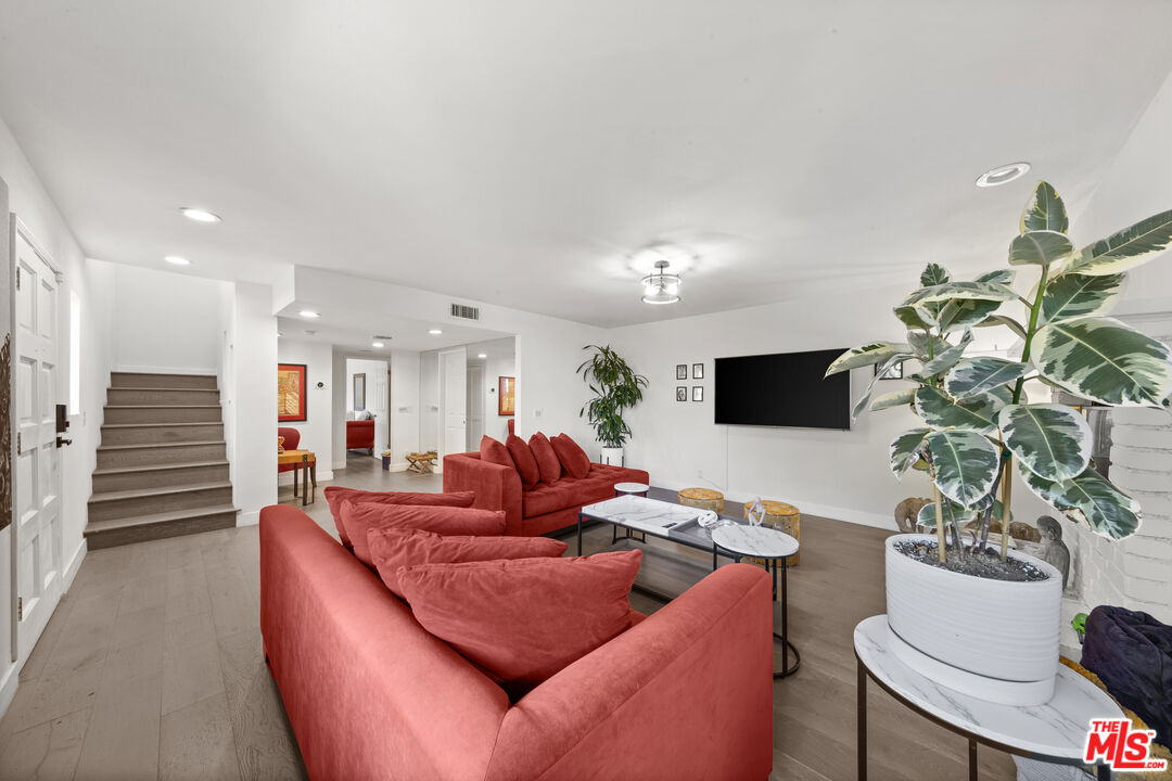 14550 Round Valley Dr