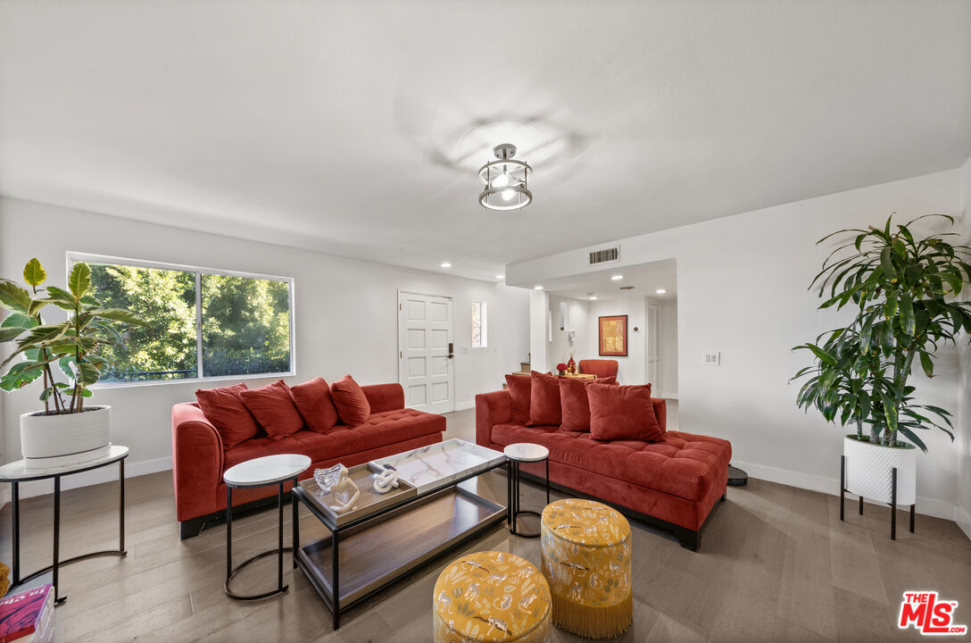 14550 Round Valley Dr