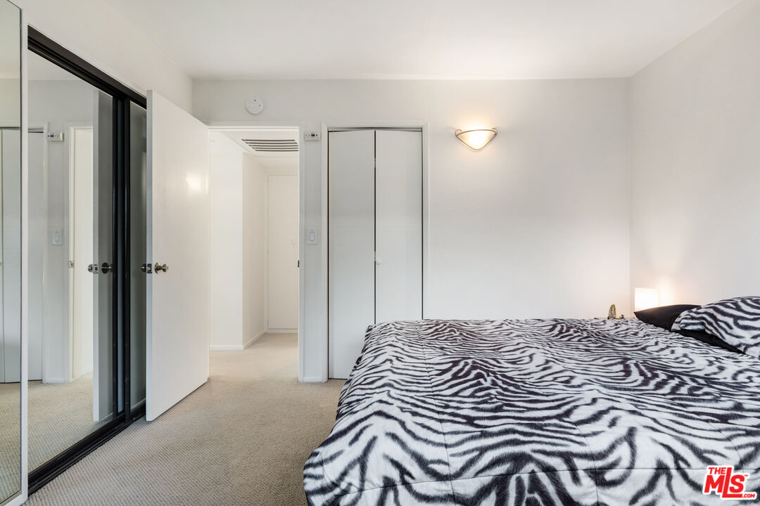 970 Palm Ave Unit: 215