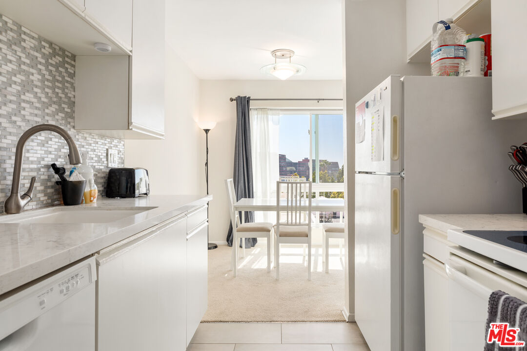 970 Palm Ave Unit: 215