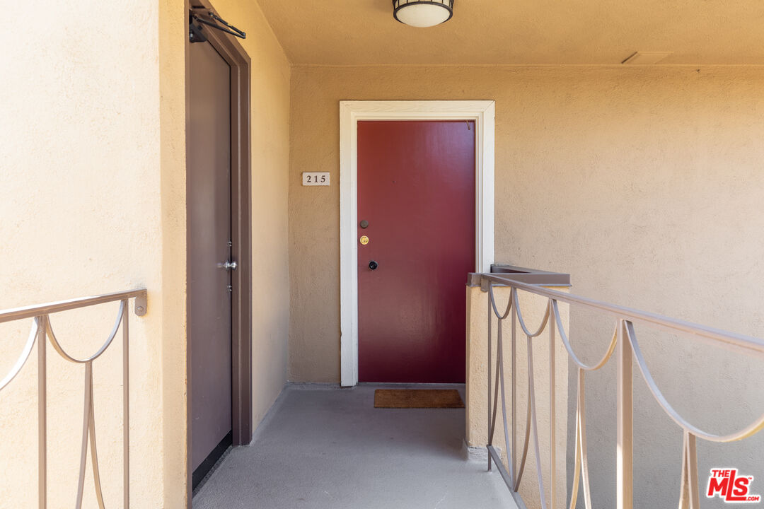 970 Palm Ave Unit: 215