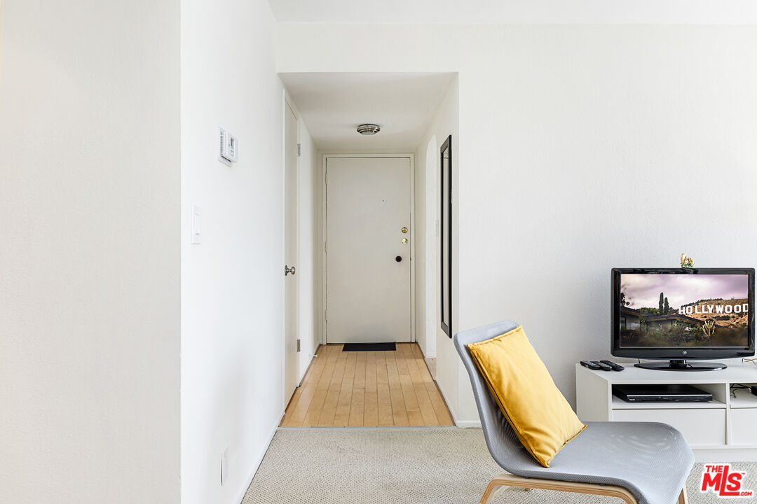 970 Palm Ave Unit: 215