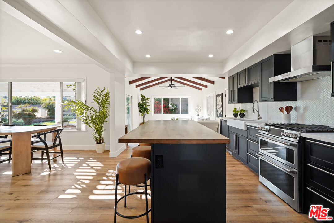 11001 Garden Grove Ave