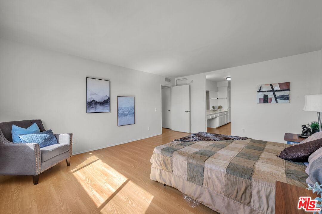 14804 Magnolia Blvd Unit: 12