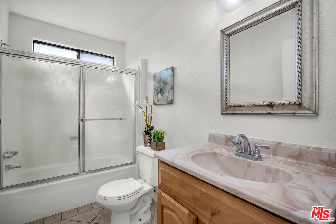 14804 Magnolia Blvd Unit: 12