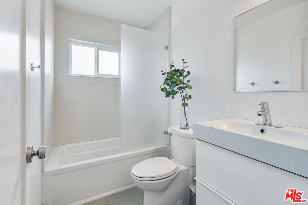 4140 Baldwin Ave Unit: C