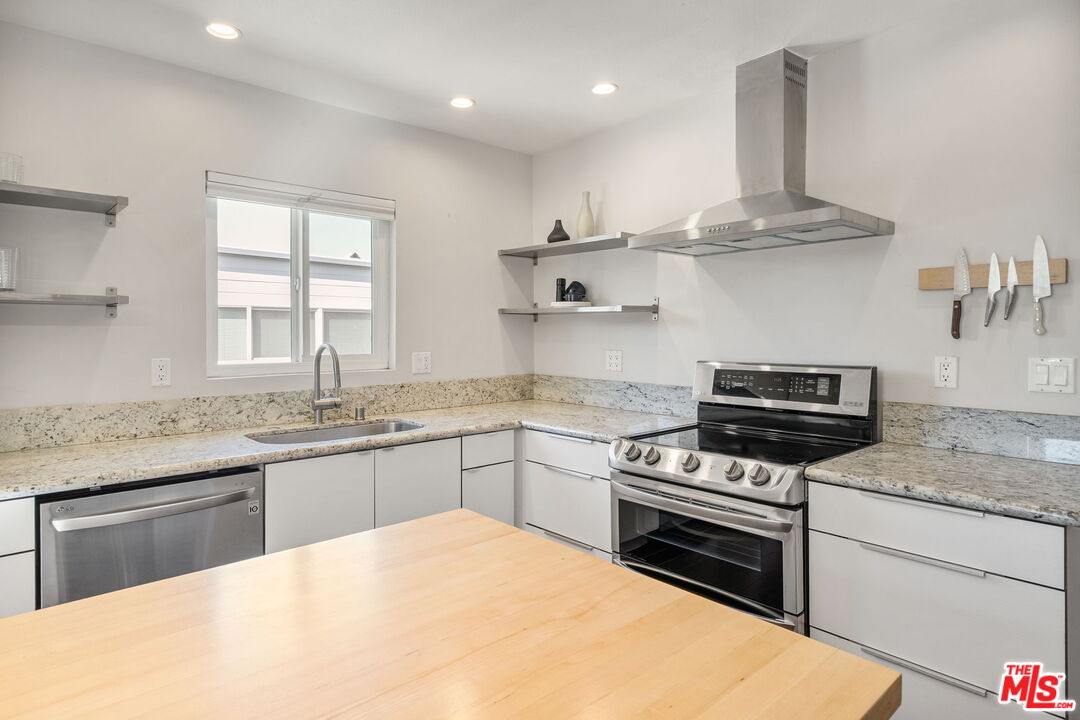 4140 Baldwin Ave Unit: C