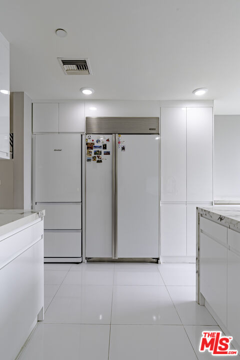 4925 Wilshire Blvd Unit: PH 302