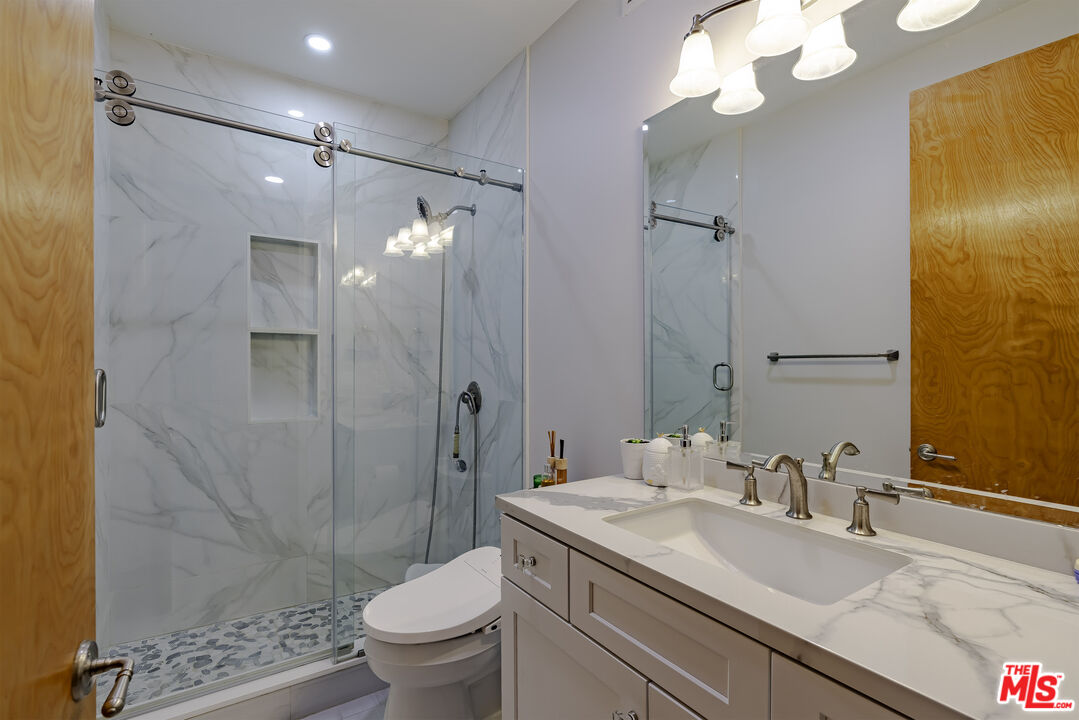 4925 Wilshire Blvd Unit: PH 302