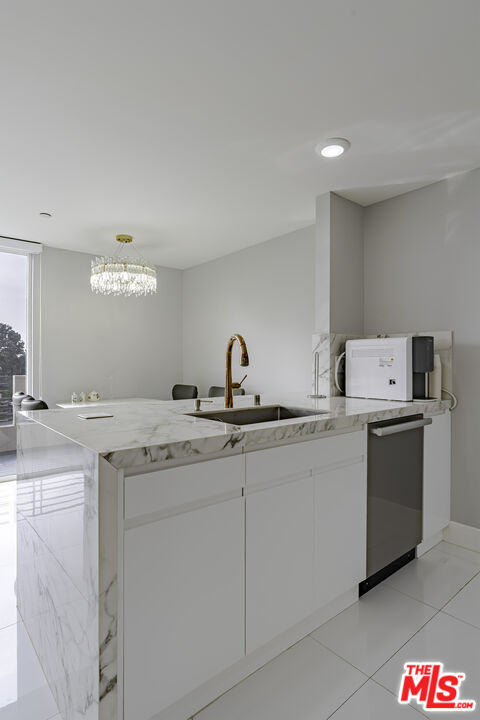 4925 Wilshire Blvd Unit: PH 302