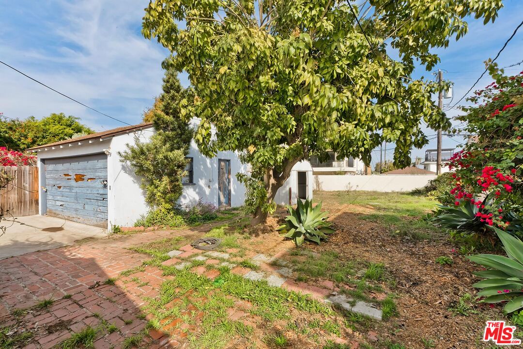 3470 Grand View Blvd