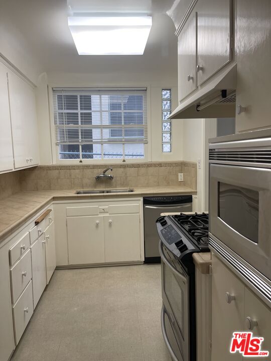 1294 Devon Ave Unit: 1292