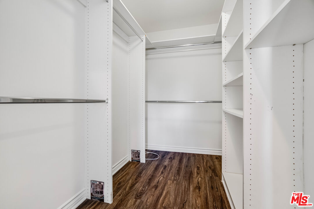 3328 Oakhurst Ave Unit: 103