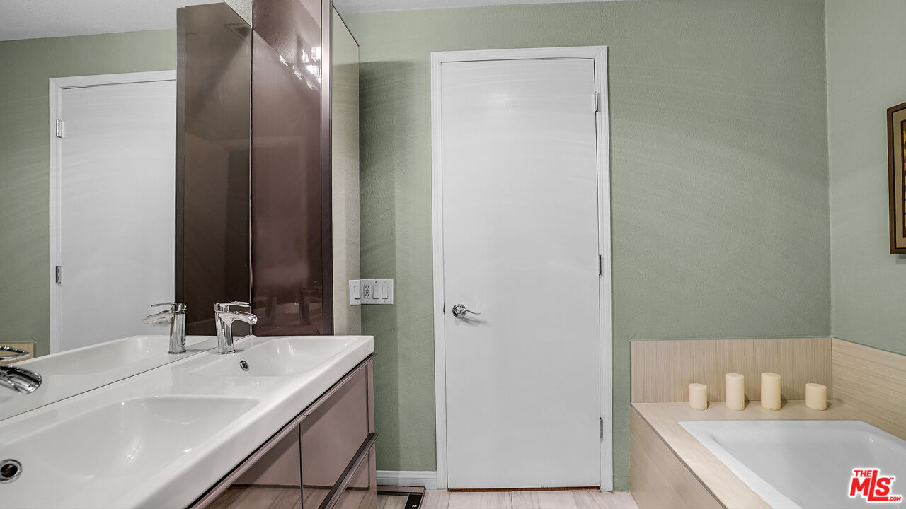 200 N Swall Dr Unit: 551