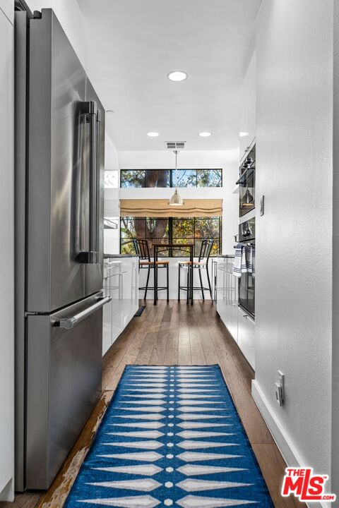 200 N Swall Dr Unit: 551