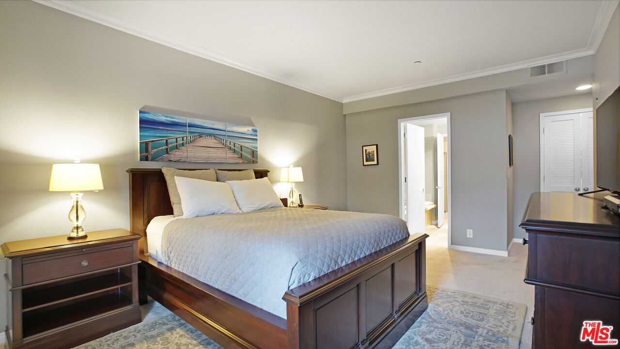 200 N Swall Dr Unit: 551