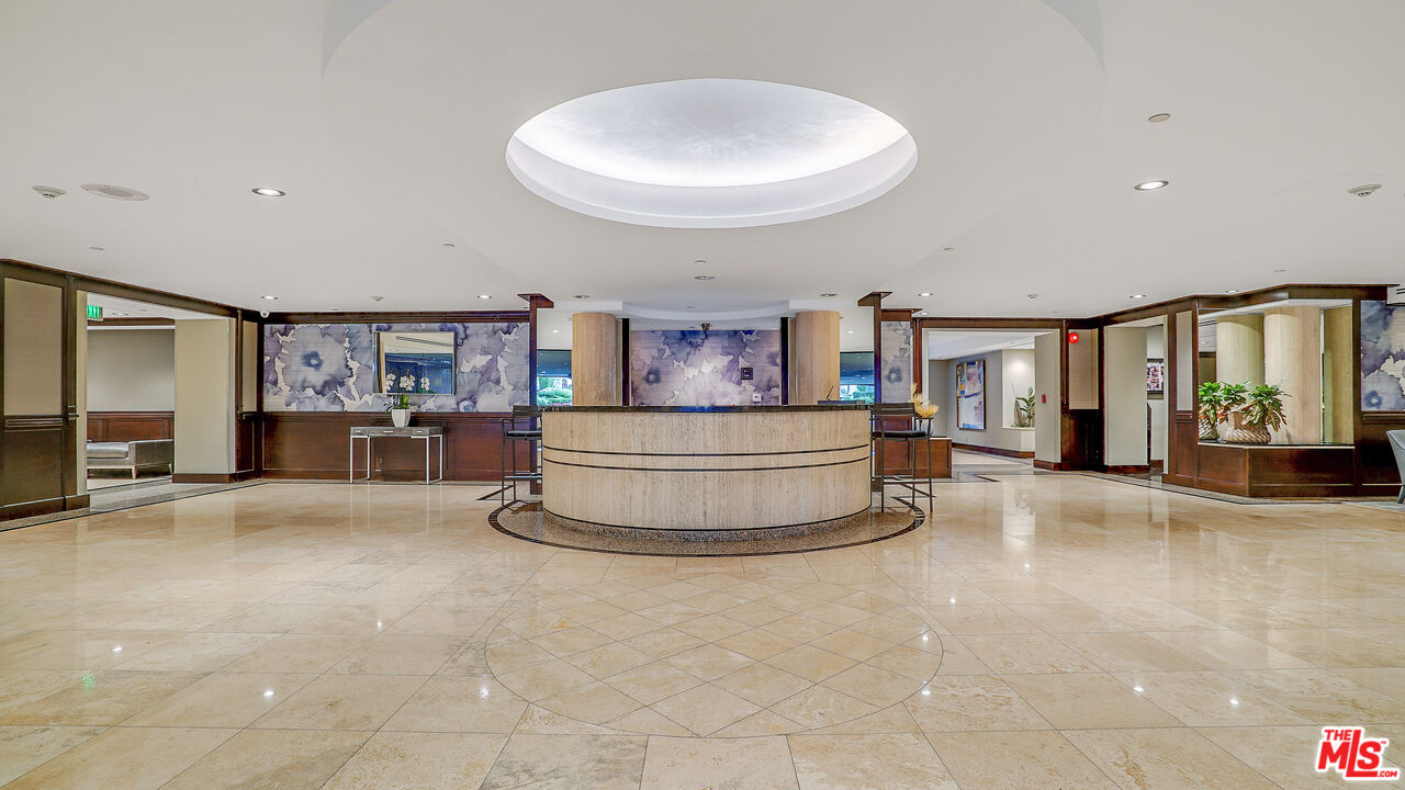 200 N Swall Dr Unit: 551