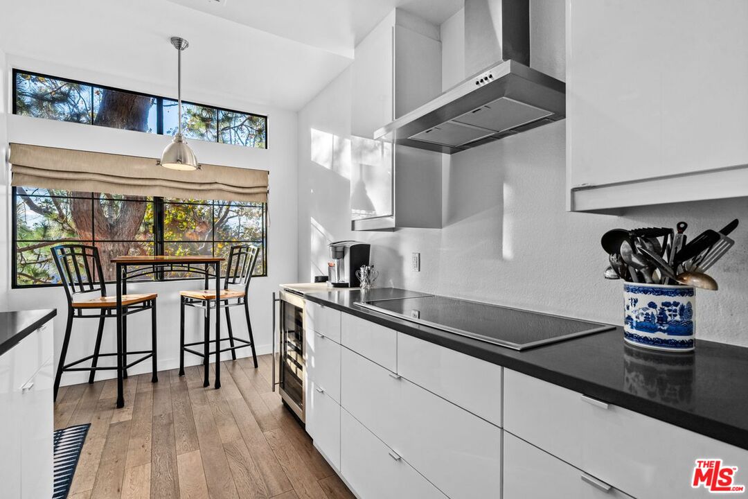 200 N Swall Dr Unit: 551