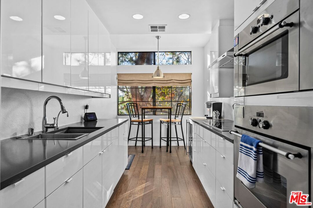 200 N Swall Dr Unit: 551