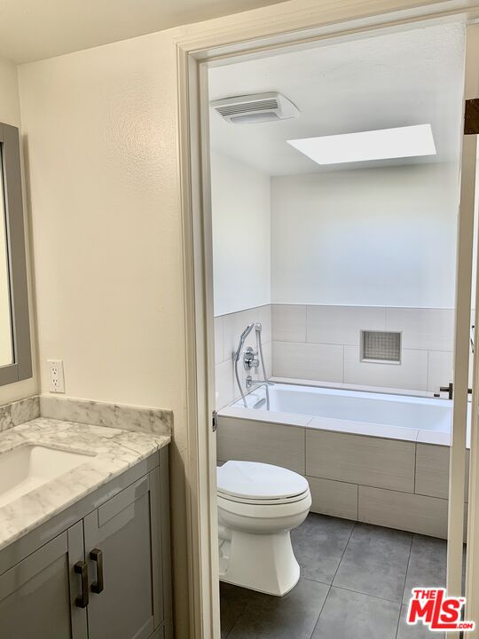 12412 Texas Ave Unit: 302