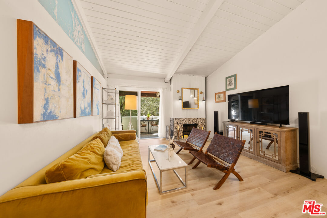 6425 Green Valley Cir Unit: 302