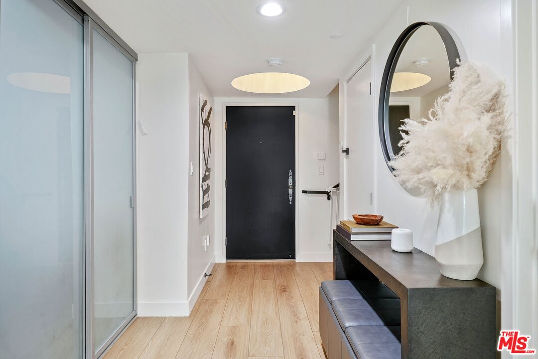 123 S Clark Dr Unit: 104