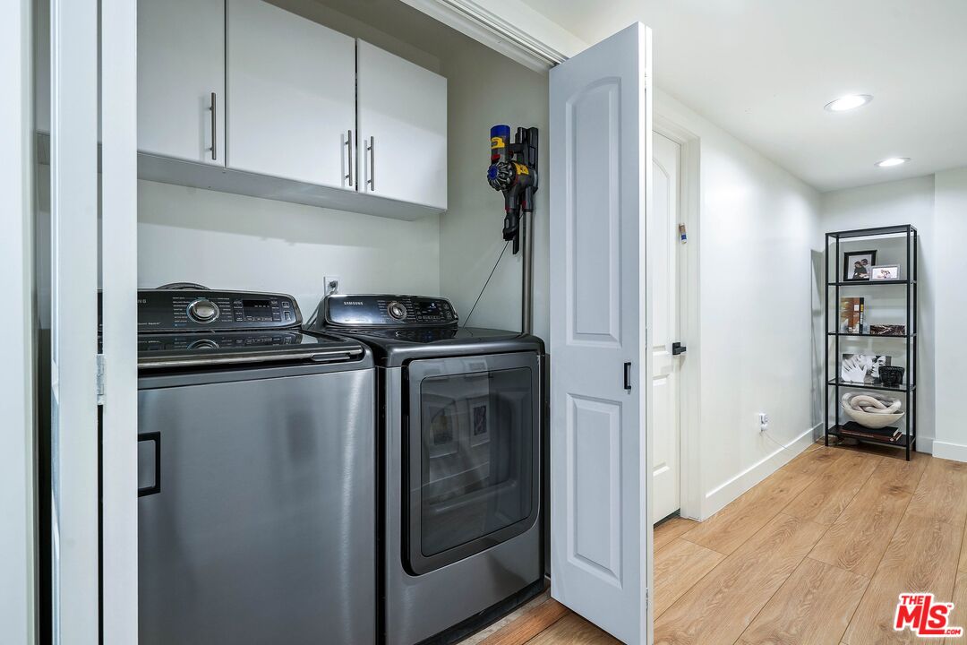 123 S Clark Dr Unit: 104